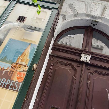 Authentic Akacfa Apartment Будапеща Екстериор снимка