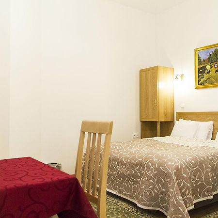 Authentic Akacfa Apartment Будапеща Екстериор снимка