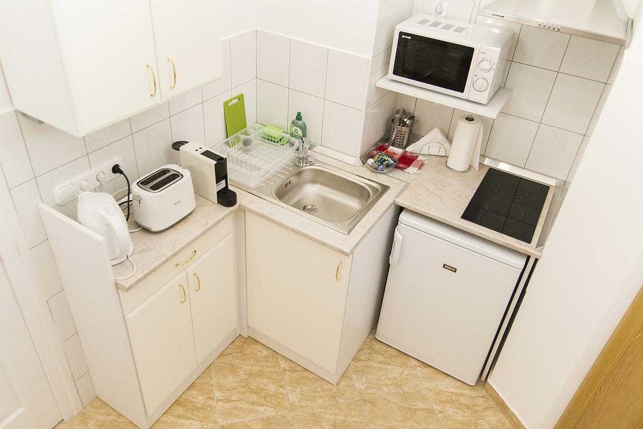 Authentic Akacfa Apartment Будапеща Екстериор снимка