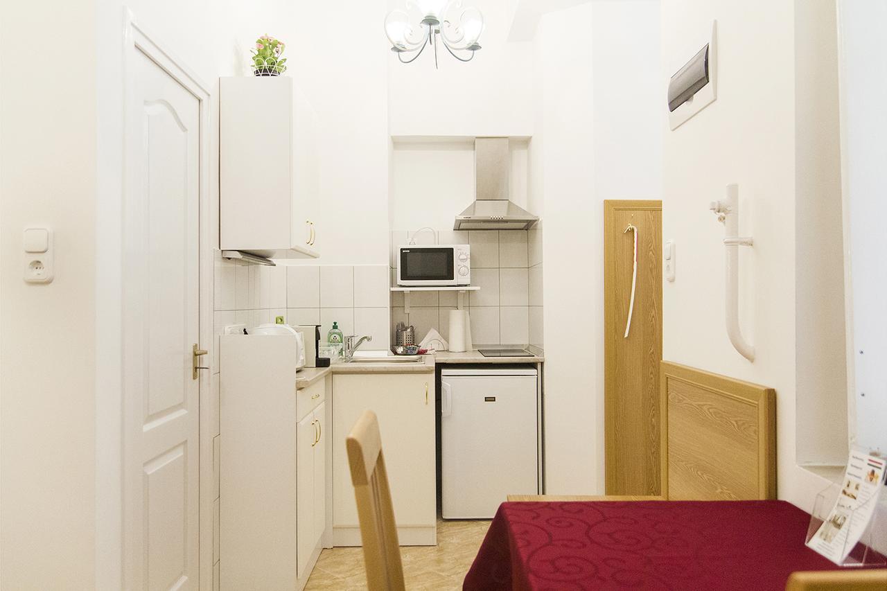 Authentic Akacfa Apartment Будапеща Екстериор снимка