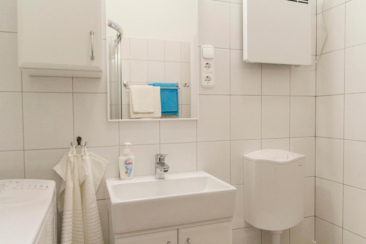 Authentic Akacfa Apartment Будапеща Екстериор снимка